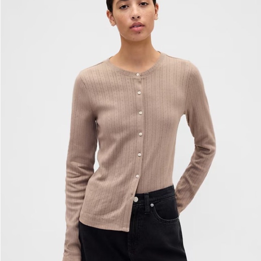 GAP pointelle button down top Brand New